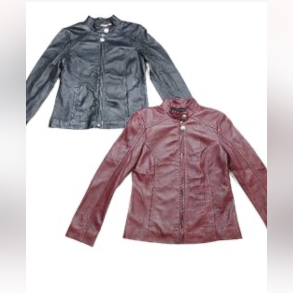 Coach lamb leather jacket authentic size small. Shown on a size 6 mannequin